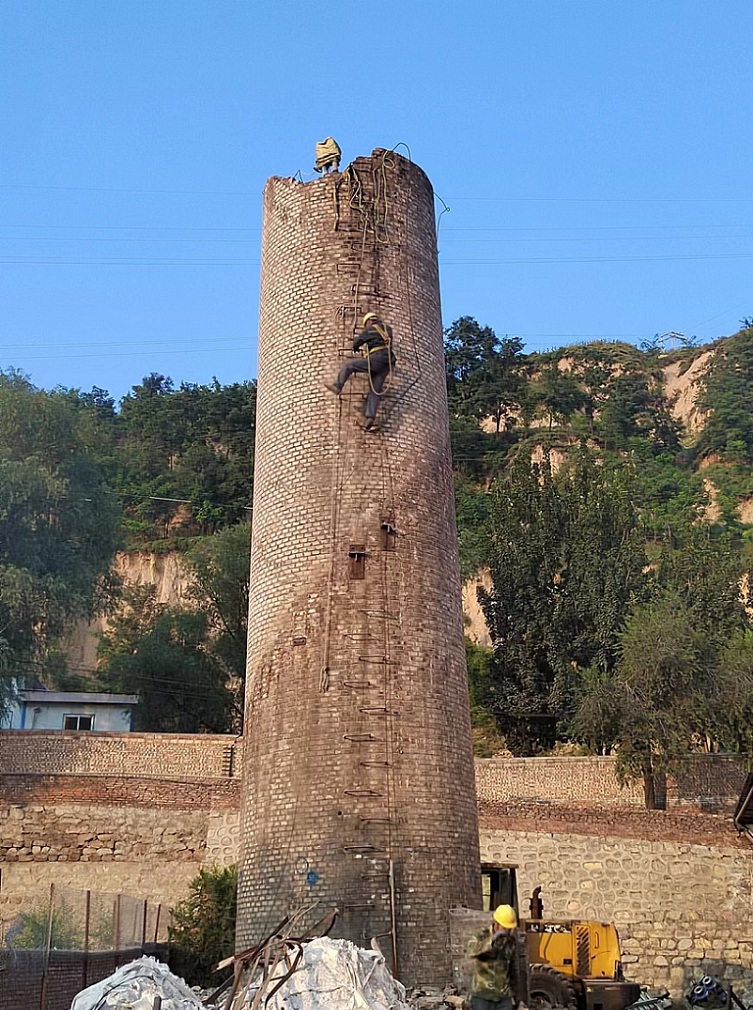 石家莊煙囪拆除公司安全拆除實施技術(shù)介紹