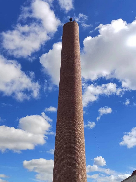 石家莊磚煙囪拆除與砼煙囪拆除有什么區別?