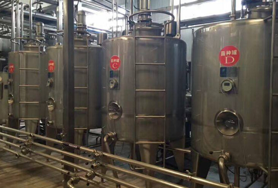 1697422965437445.jpg 1-1Z21214544G24.jpg