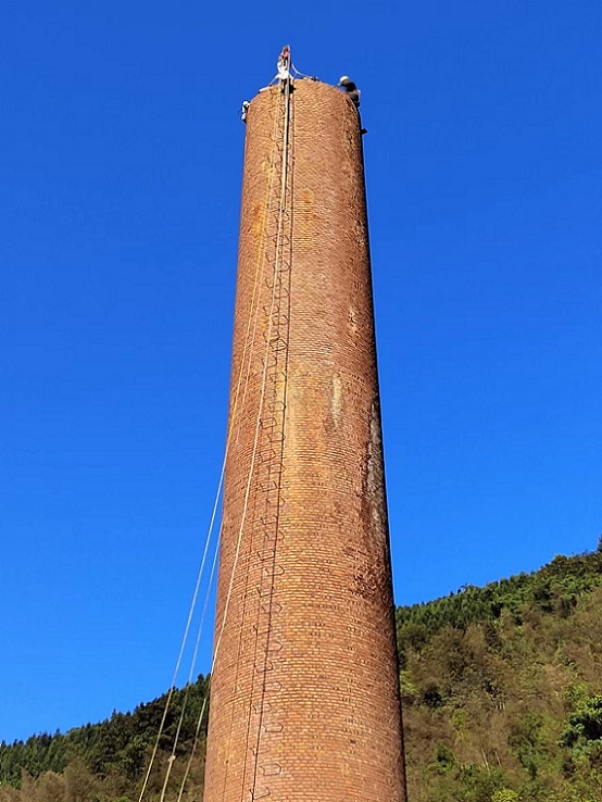 石家莊煙囪拆除公司：安全又高效，共筑美好環(huán)境