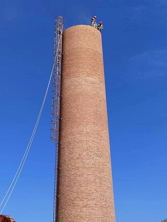 江西煙囪拆除公司:環(huán)保拆除,安全高效