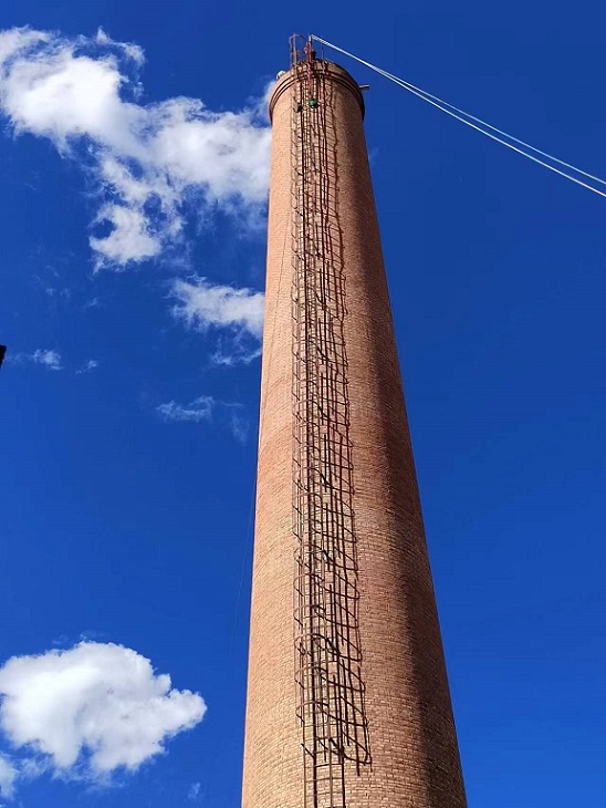 貴州煙囪拆除公司:經驗豐富,技術精湛的團隊