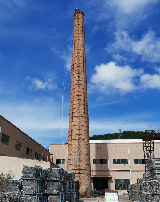 石家莊煙囪拆除公司：創(chuàng)新服務(wù)：綠色拆除
