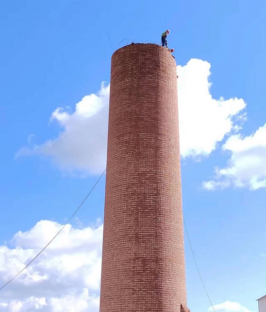 貴州煙囪拆除公司:建筑拆除與環(huán)境保護(hù)并重