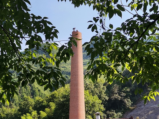 安徽煙囪拆除公司:確保安全與效率的雙重保障